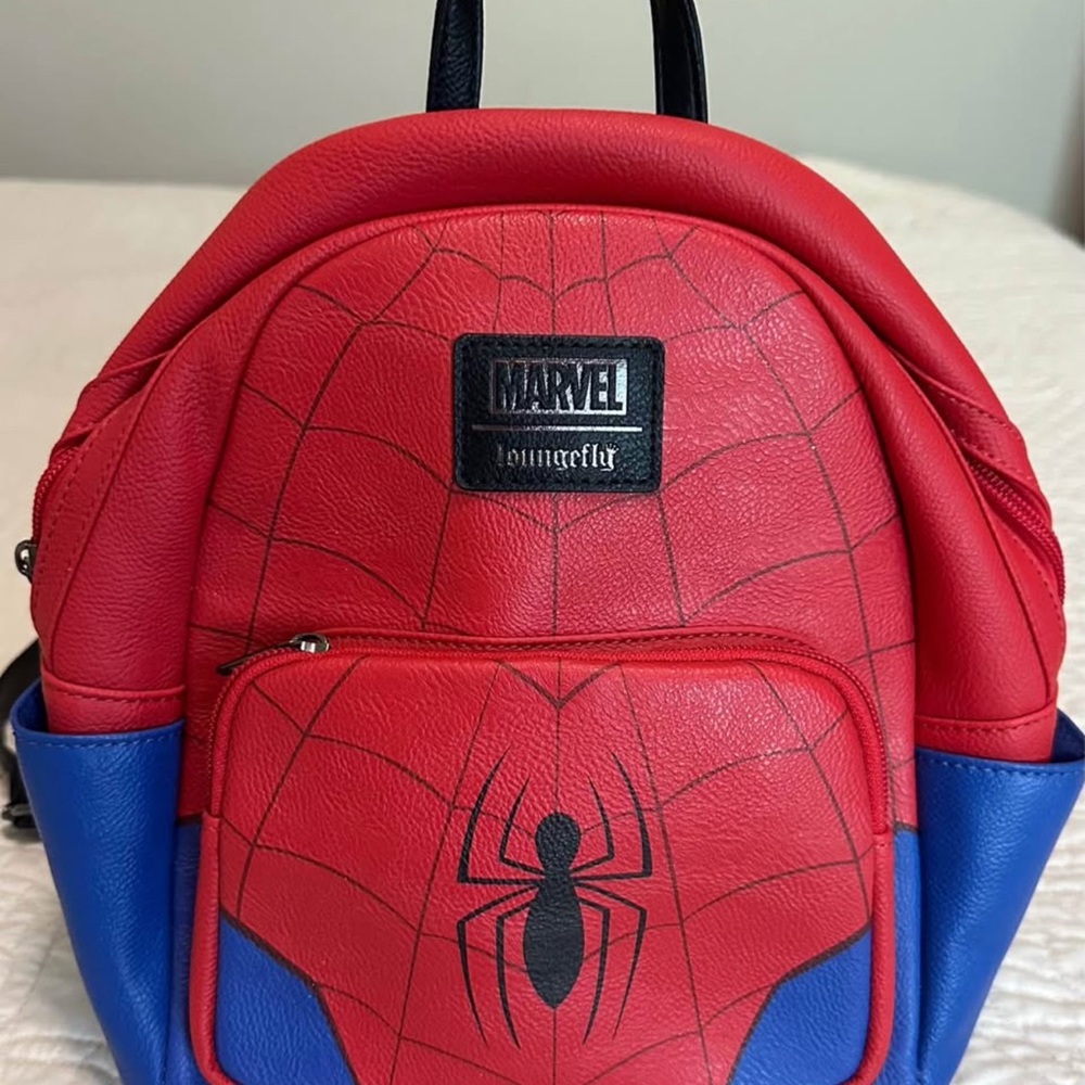 Loungefly Marvel Classic Spiderman Cosplay Mini Backpack